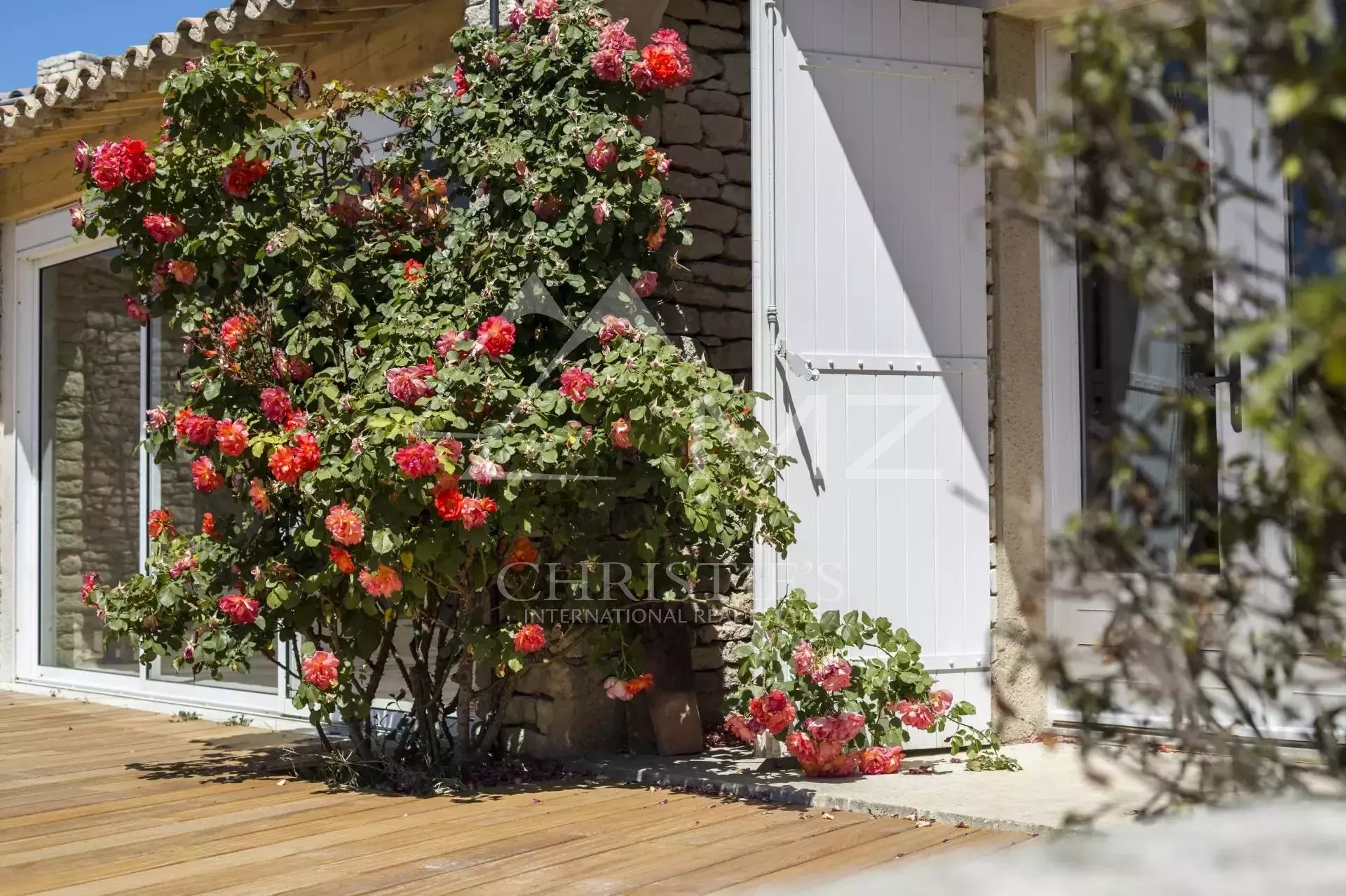 Bonnieux - Belle maison de vacances avec grande piscine chauffée