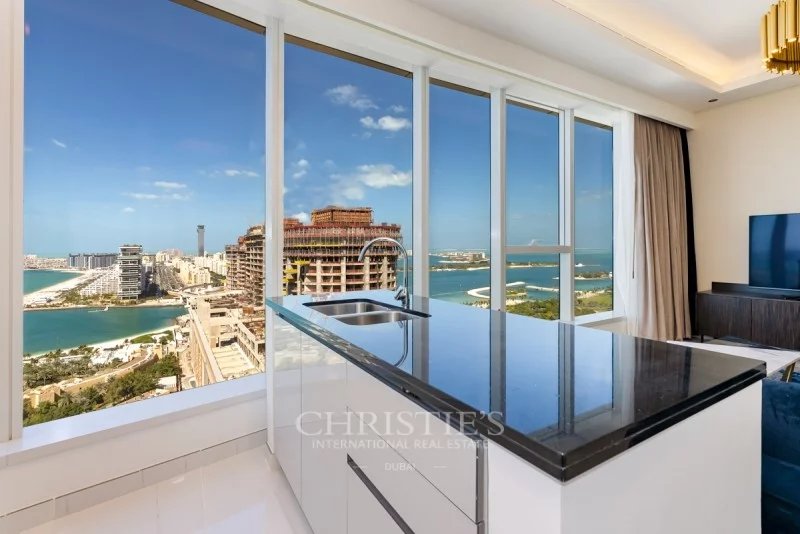 Stunning Views| Fully Furnished | Vacant | Call now