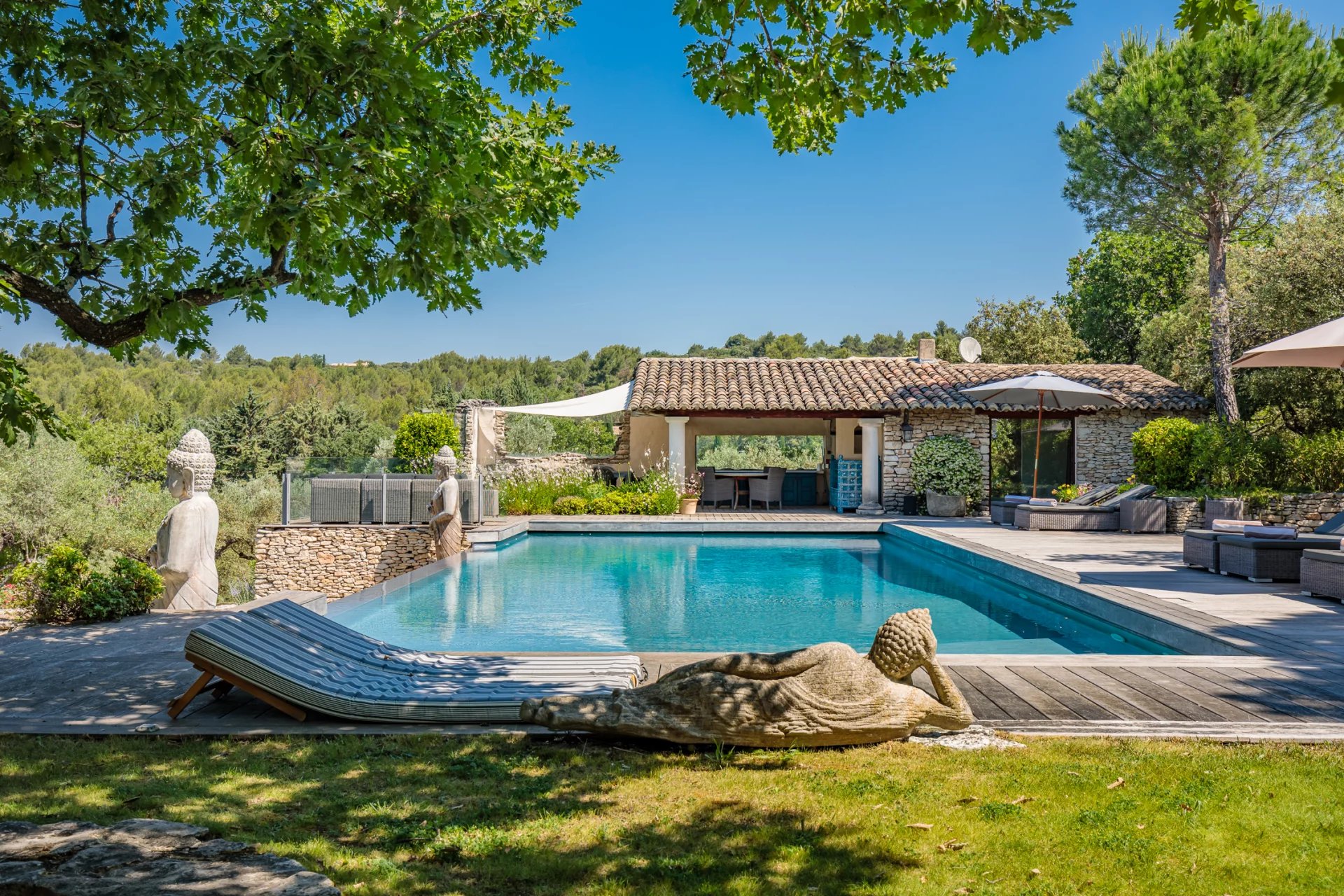 Gordes - Magnifique propriété avec  vue dégagée