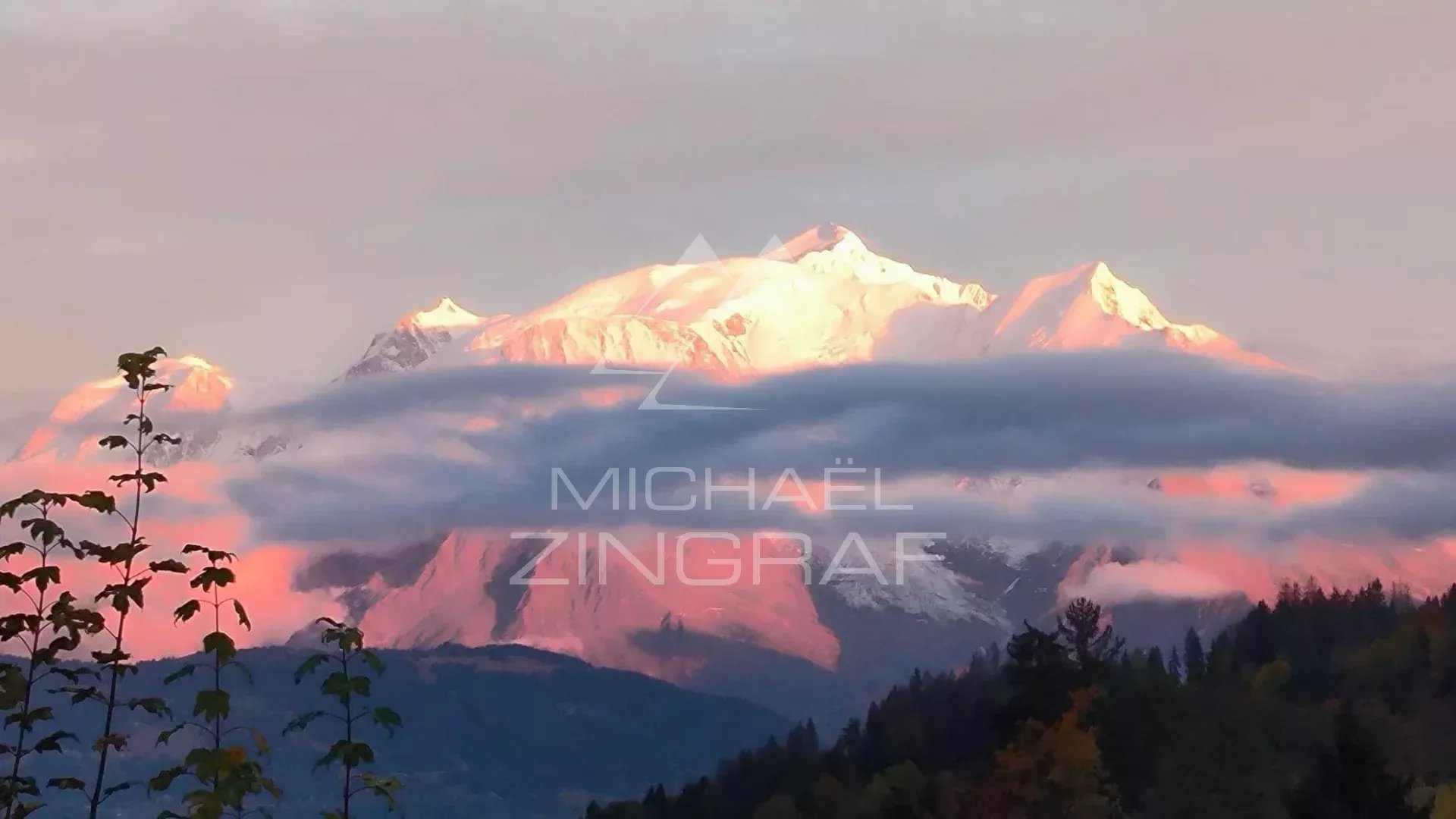 Building plot divisible with Chalet near Megève centre - All on foot & quiet