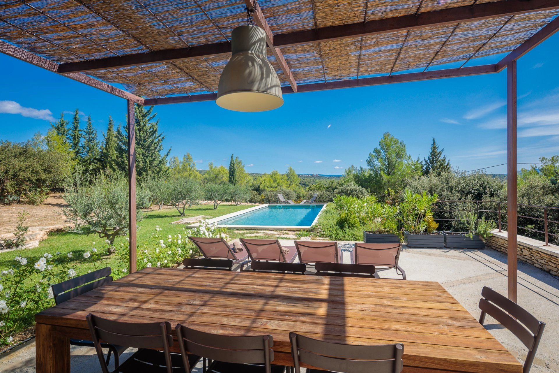 Proche Gordes - Superbe maison d'architecte dans un environnement privilégié