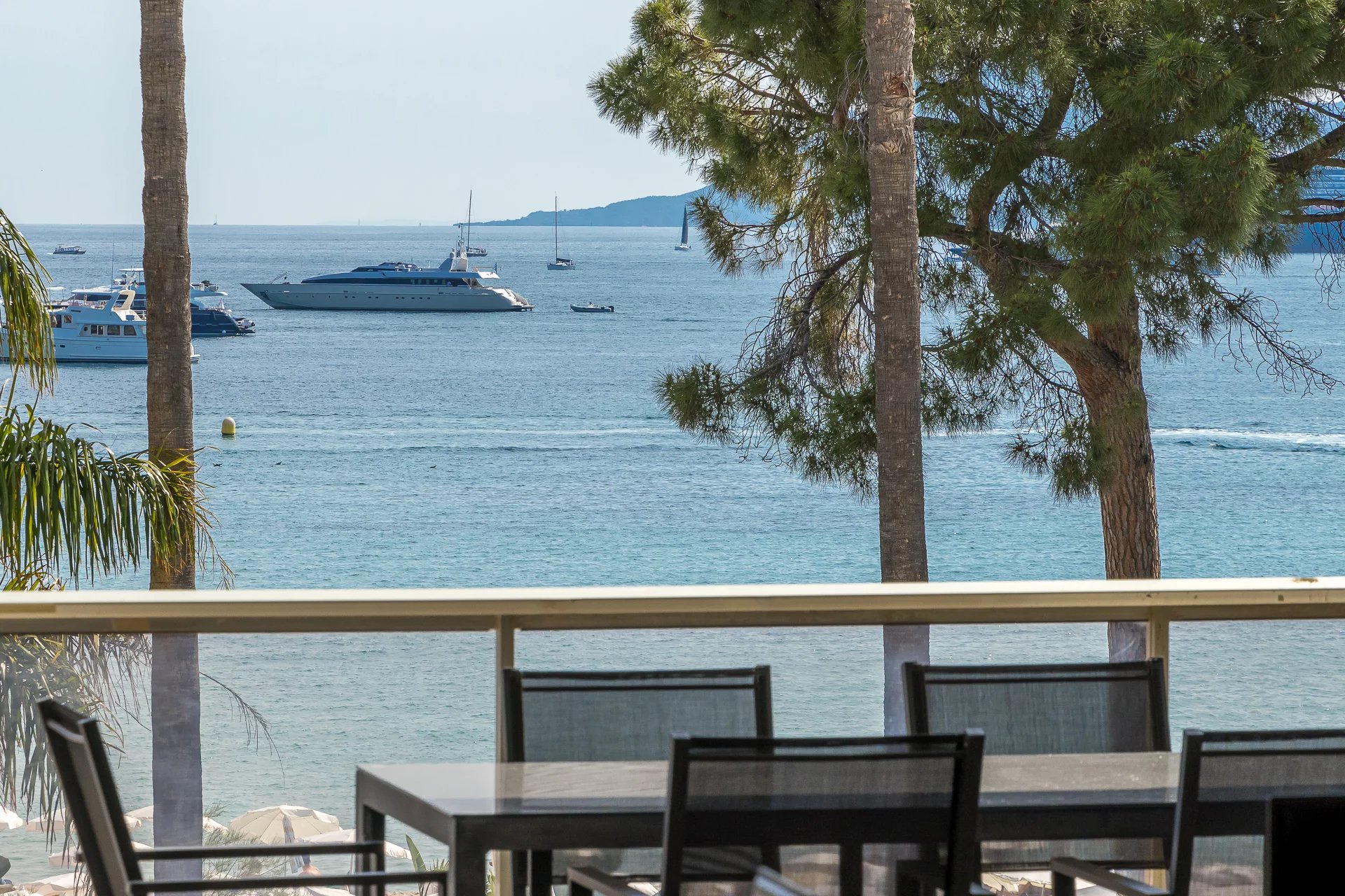 Cannes - Croisette - Appartement vue mer panoramique