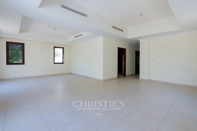 Beautiful Layout and Location | Newly Vacant