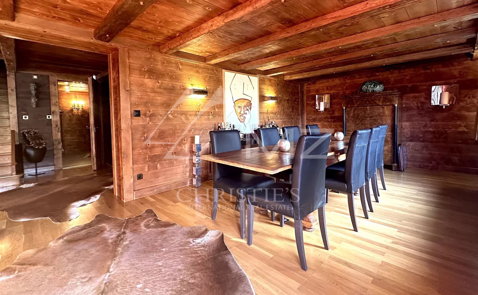 Chalet chaleureux et élégant à LOUER avec vue unique sur la vallée de Gstaad