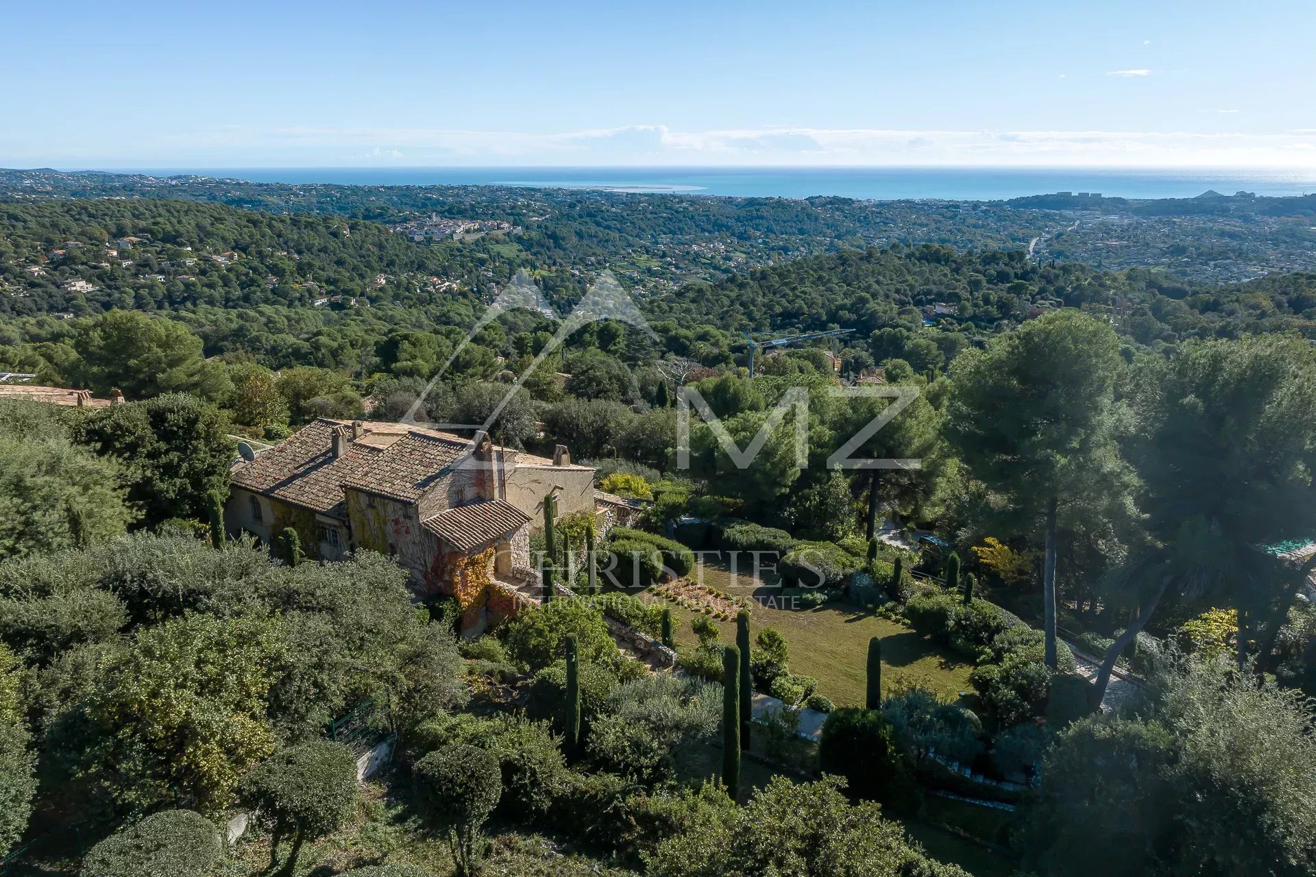 Saint-Paul-de-Vence - Exceptional property in a private domain