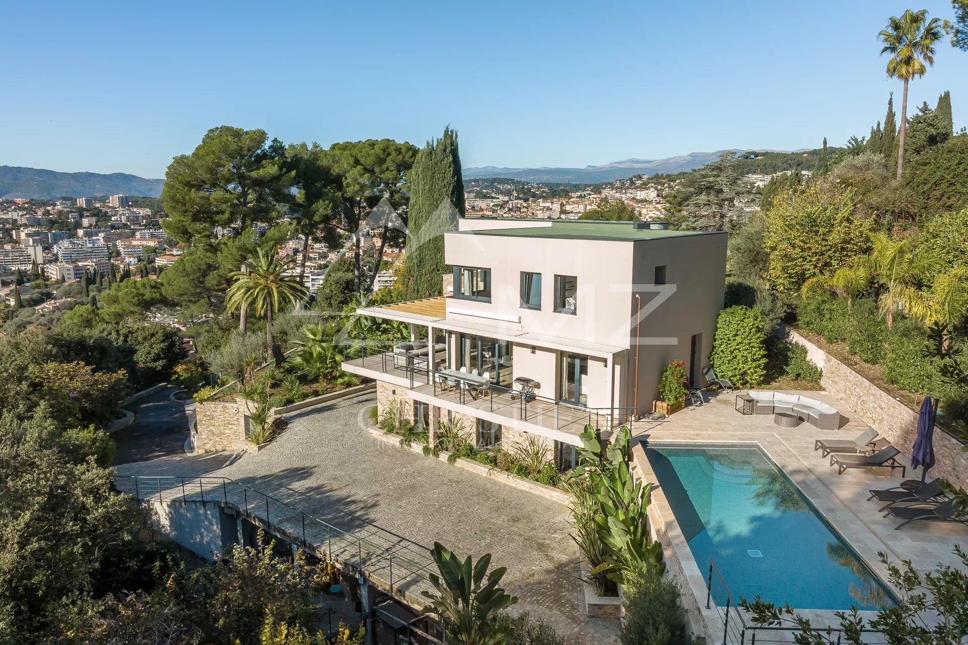 Heights of Cannes - Contemporary villa