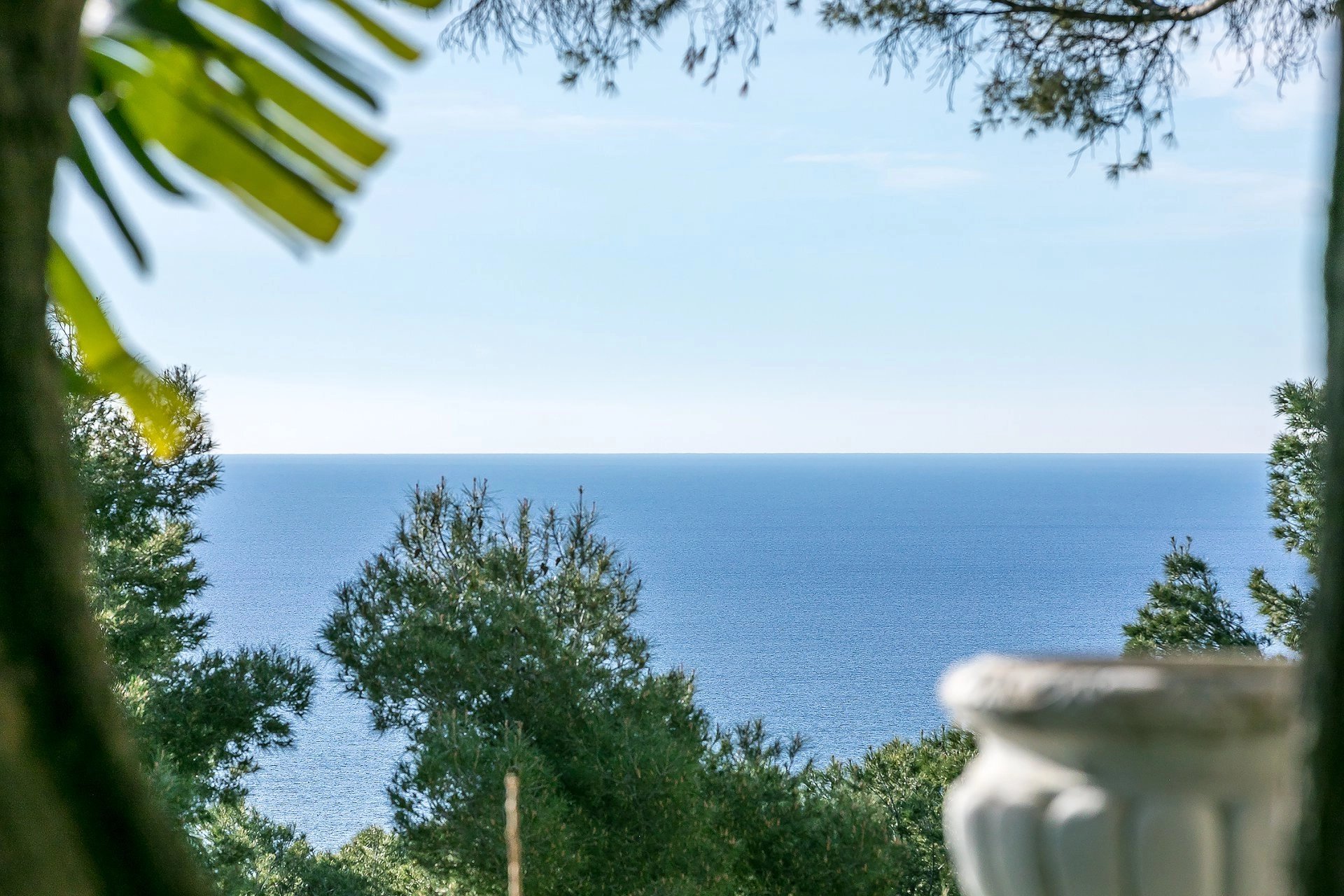 Cap d'Ail - Appartement avec jardin et splendide vue mer