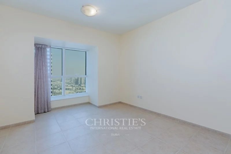 High-Floor|Partial Sea Views|Great Layout | Vacant