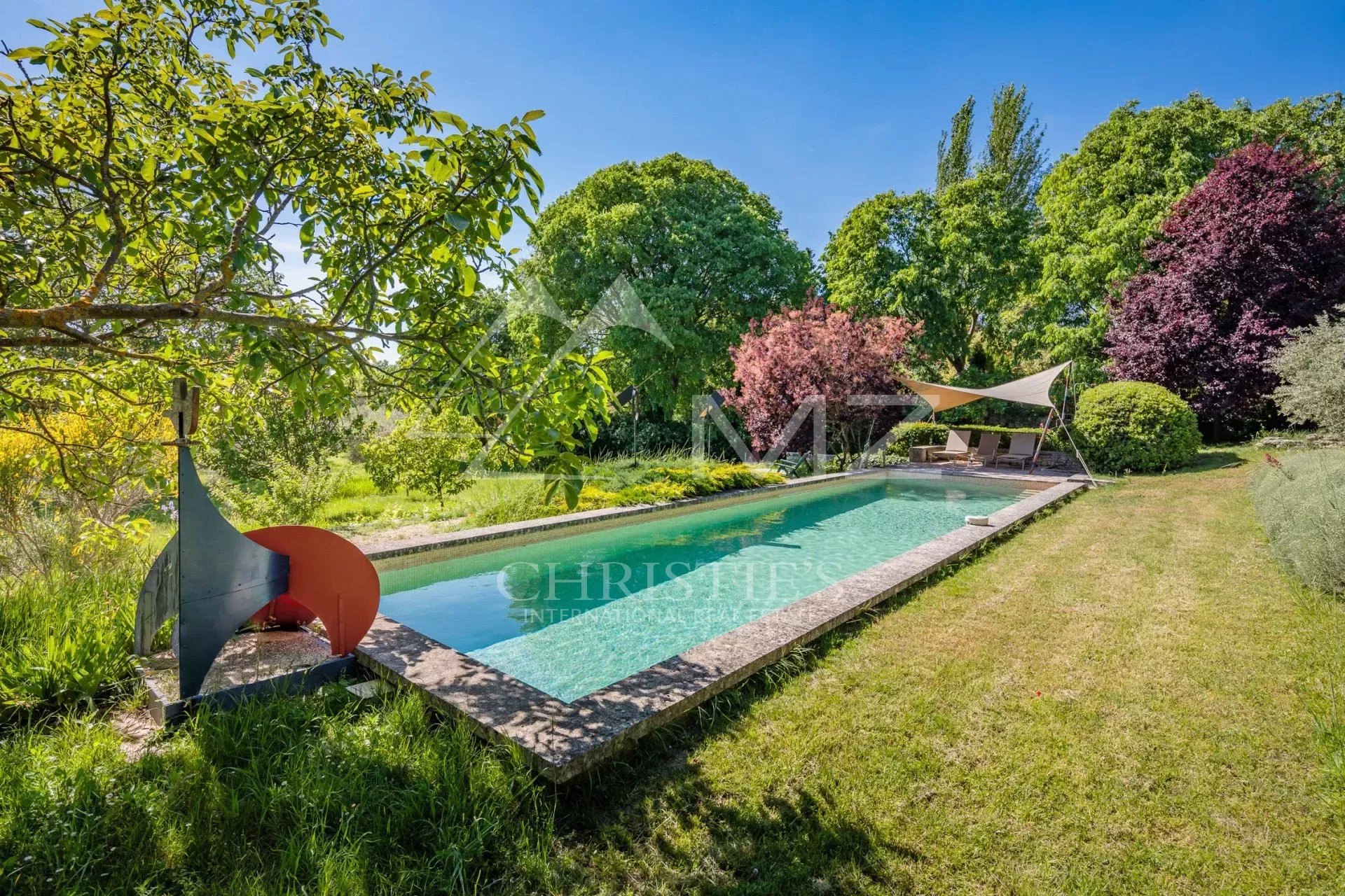 Proche Gordes - Superbe maison avec vue dégagée