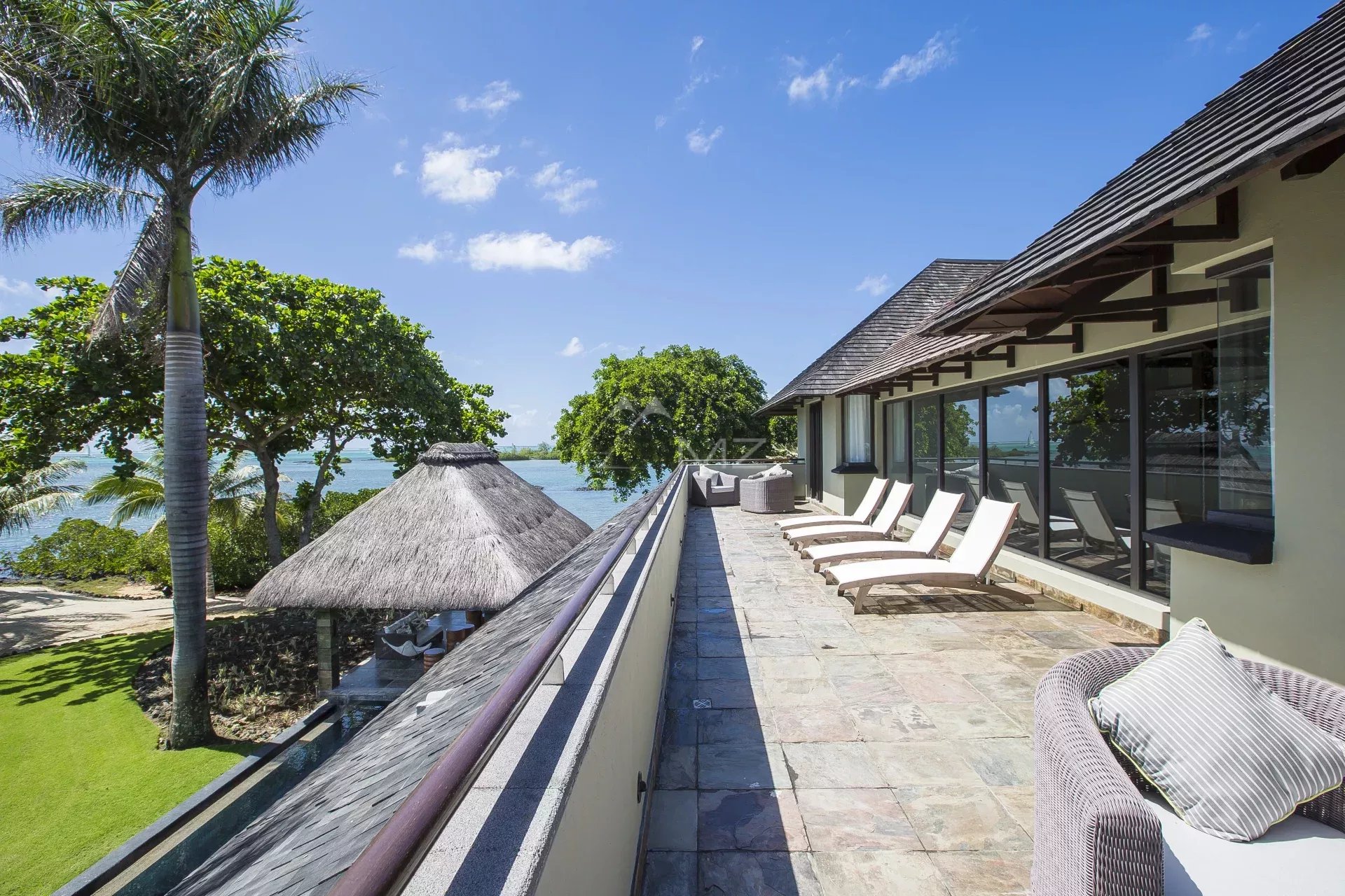 Mauritius - Villa 5 Schlafzimmer im Wasser