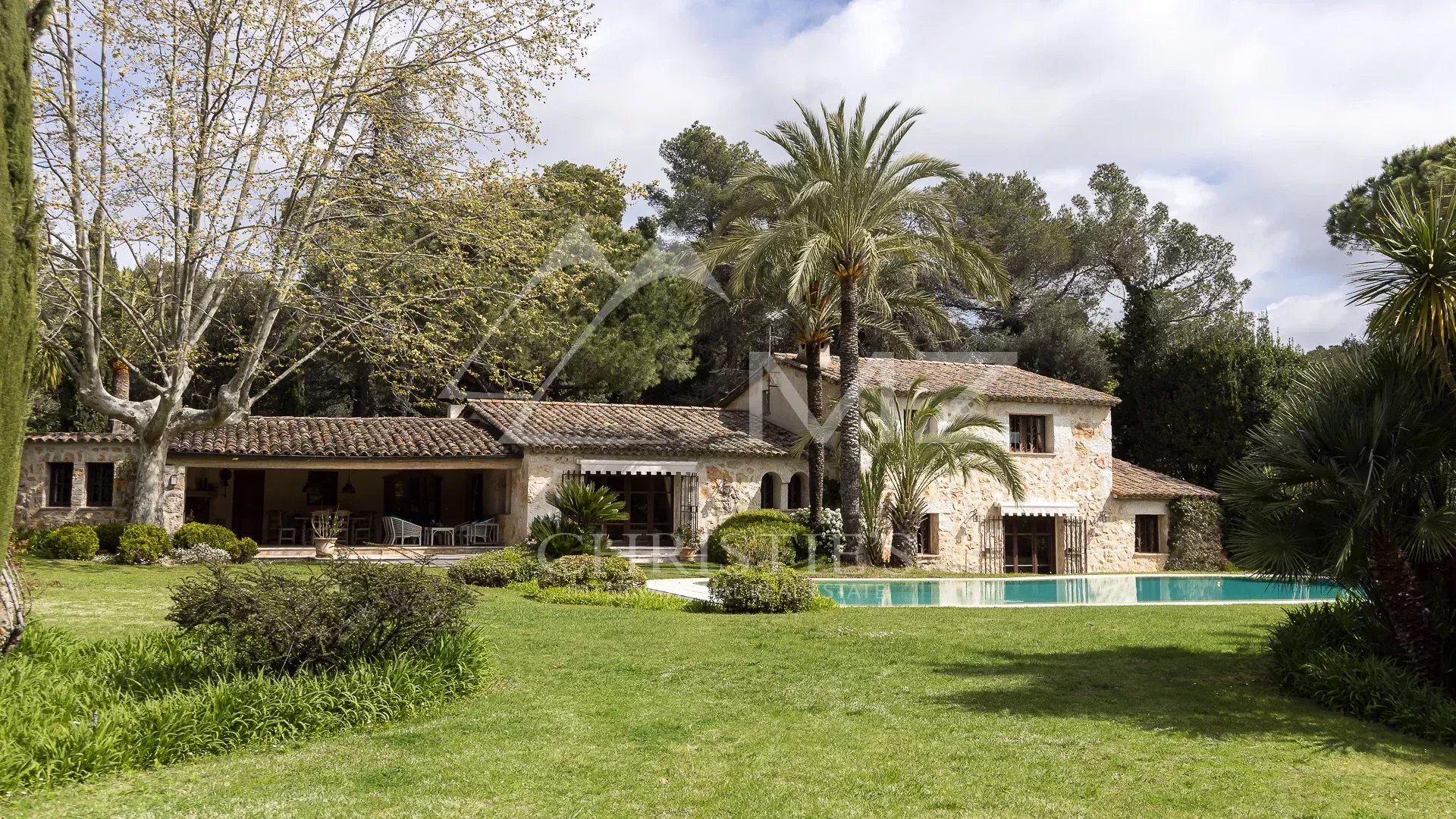 Nahe Saint-Paul-de-Vence - Außergewöhnliches Haus