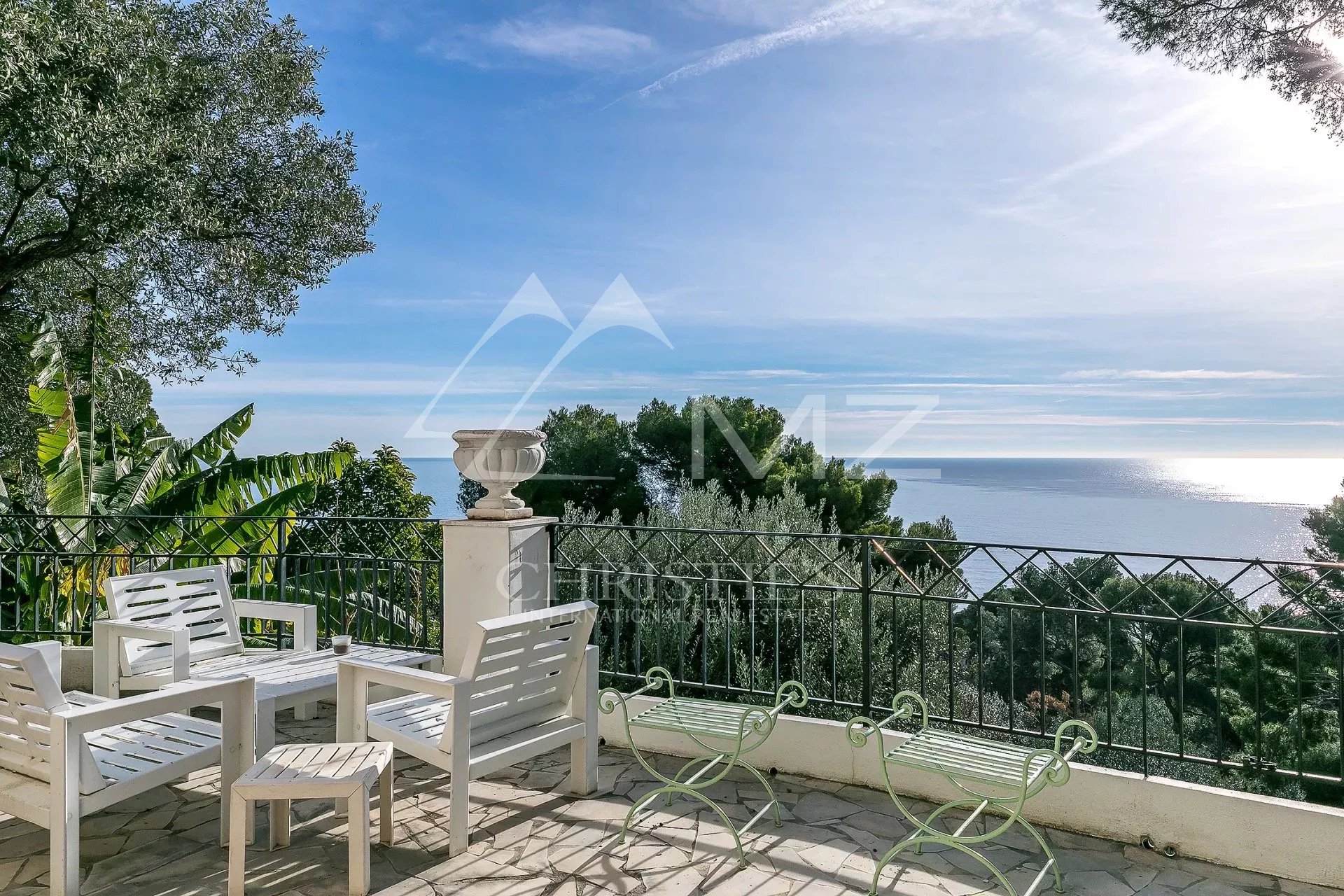 Cap d'Ail - Apartment with garden and splendid sea view