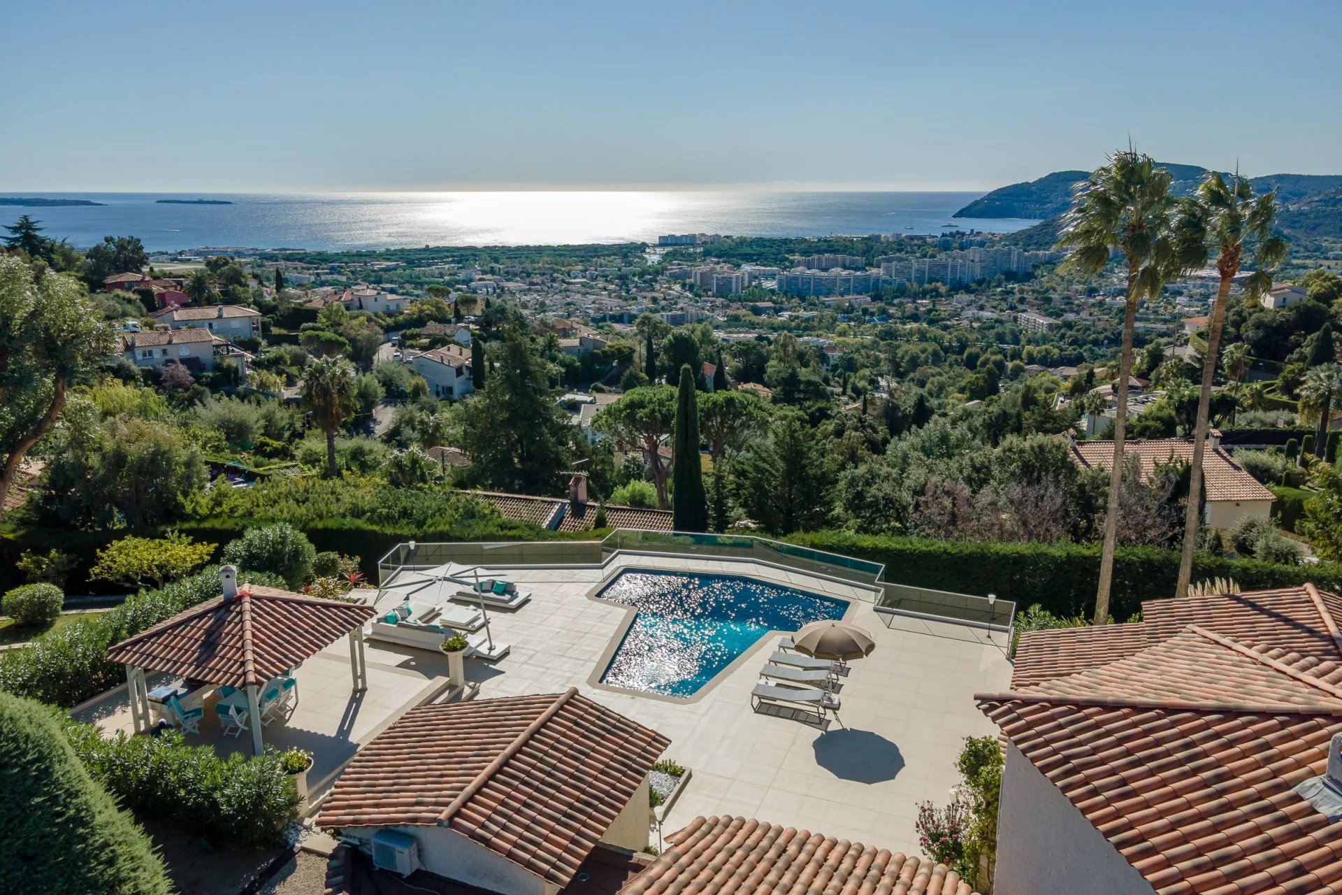 Proche Cannes - Mandelieu-la-Napoule - Propriété vue mer