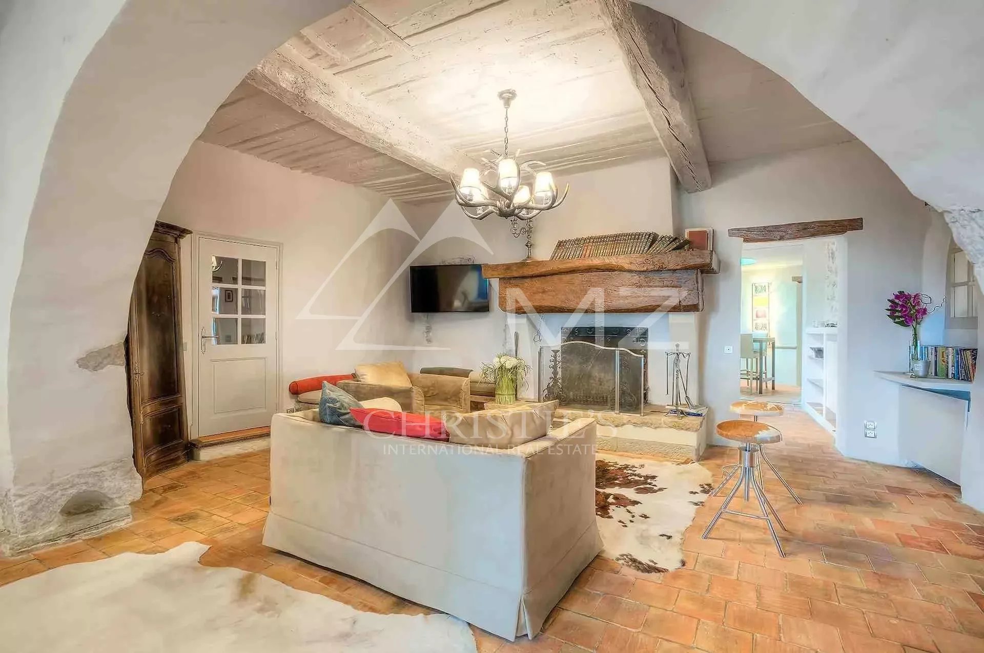 Unique property in the heart of Mougins village