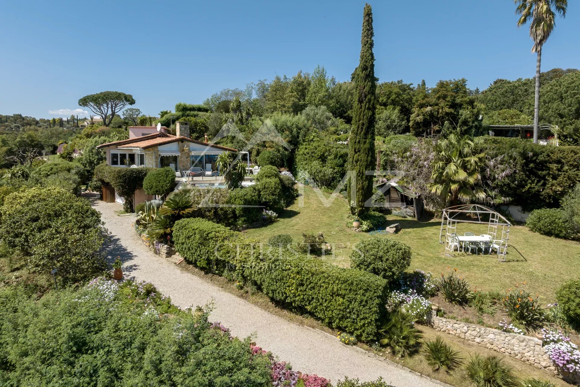 Super-Cannes - Golfe-Juan - Villa avec vue mer panoramique - A rénover