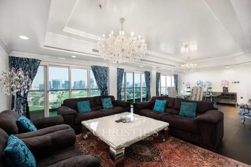 Exquisite Penthouse with Sweeping Golf Views