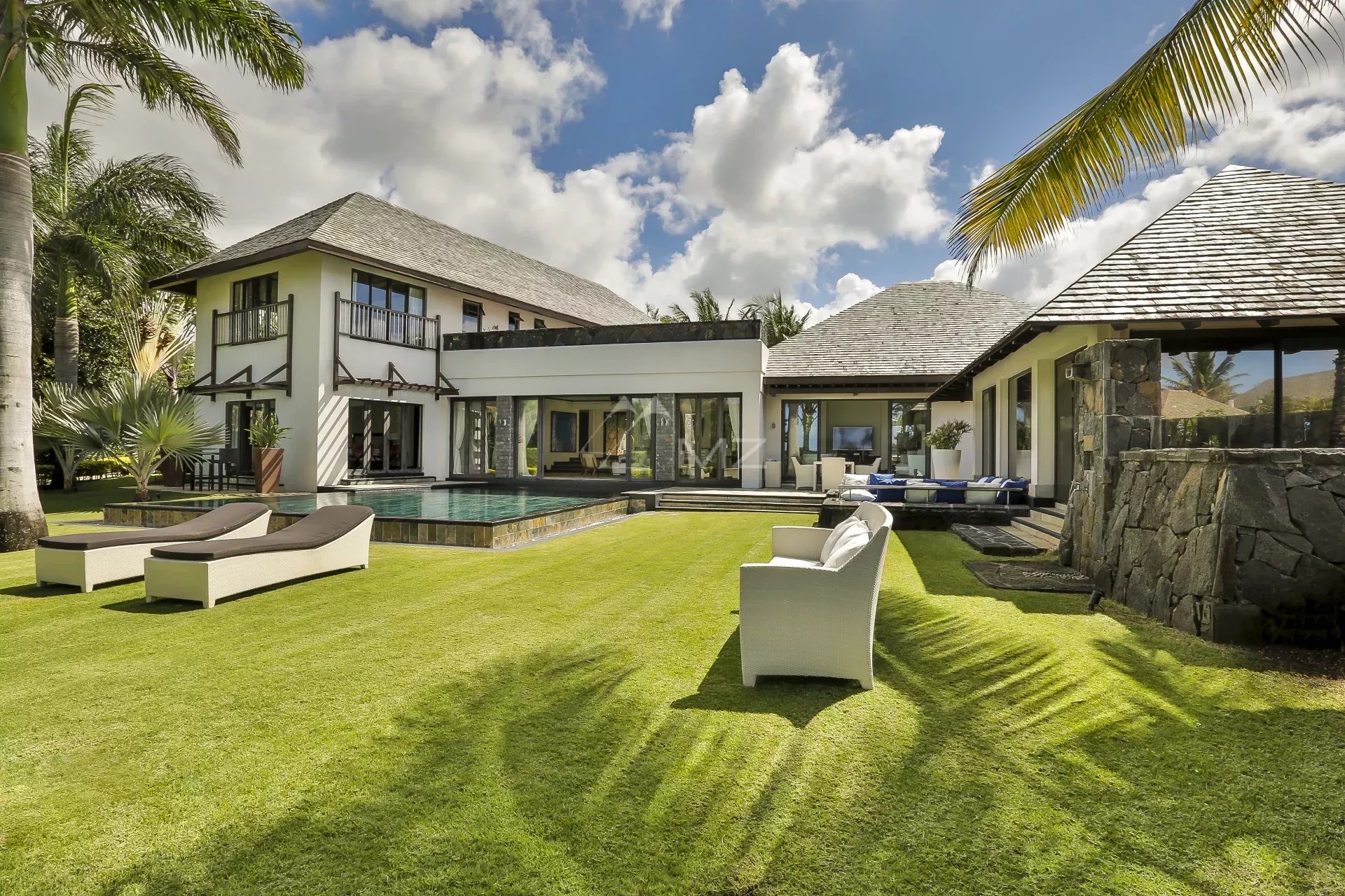 Mauritius - Beachfront Villa - Beau Champ