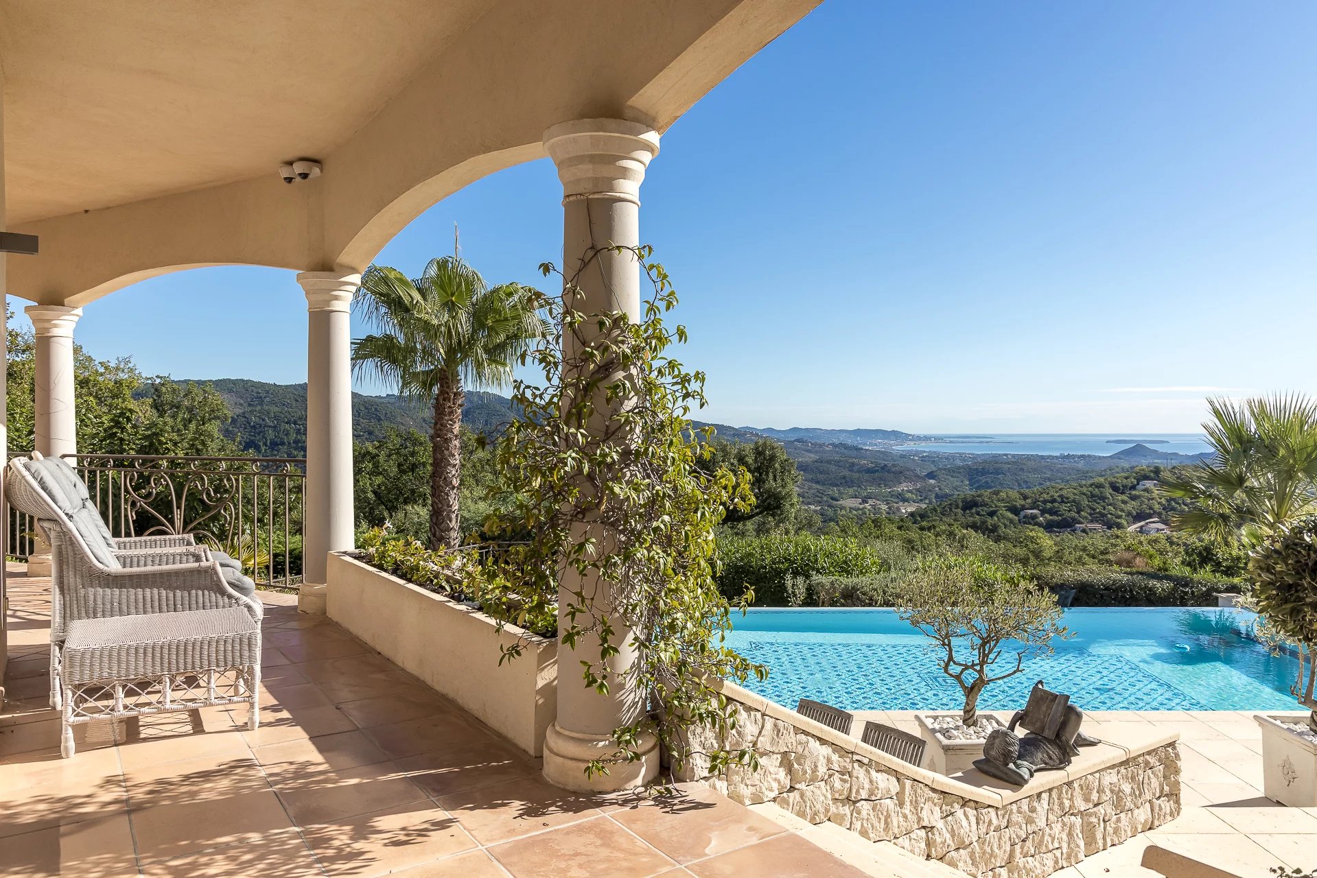 Hauteurs de Mandelieu - Les Adrets de l'Estérel - Villa de charme avec vue mer