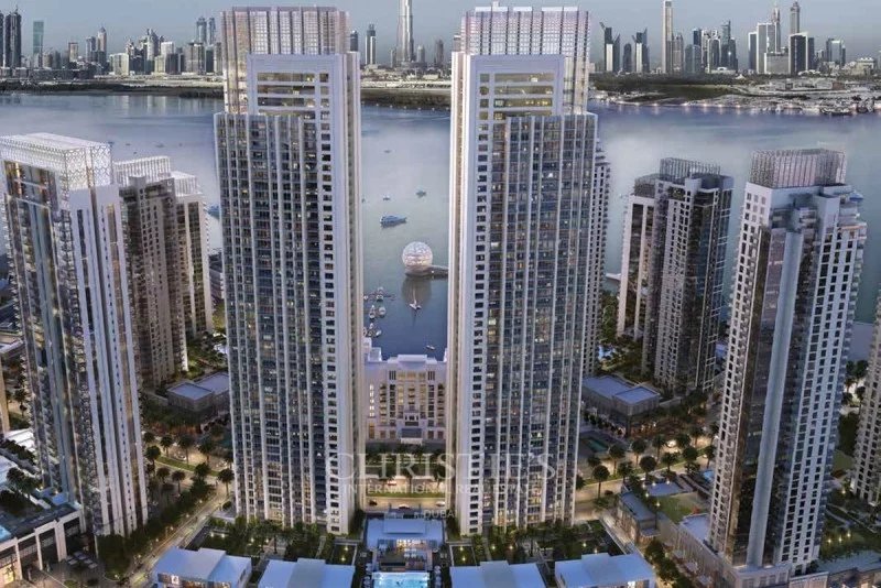 Spacious 2 Bed Full Creek & Burj Khalifa view