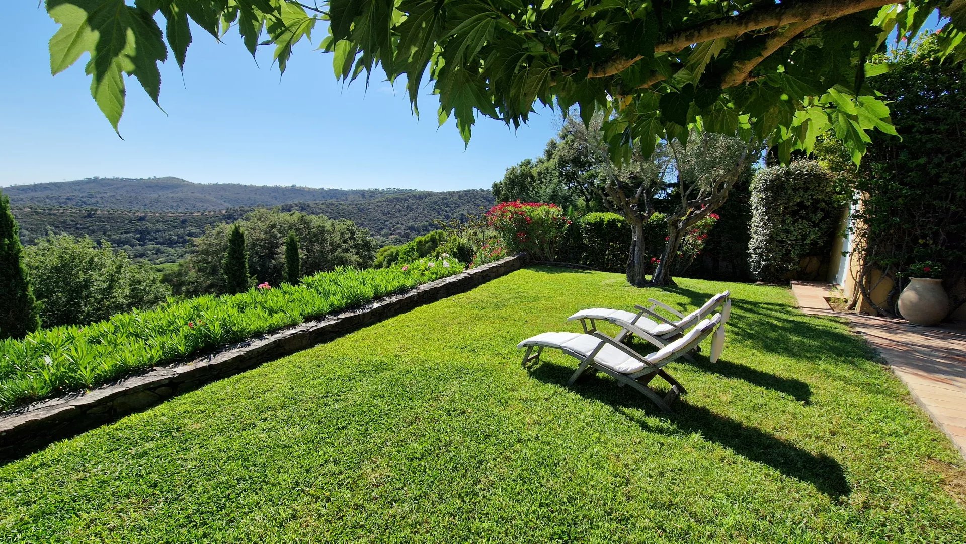 Propriété provençale dans un domaine privée - Ramatuelle