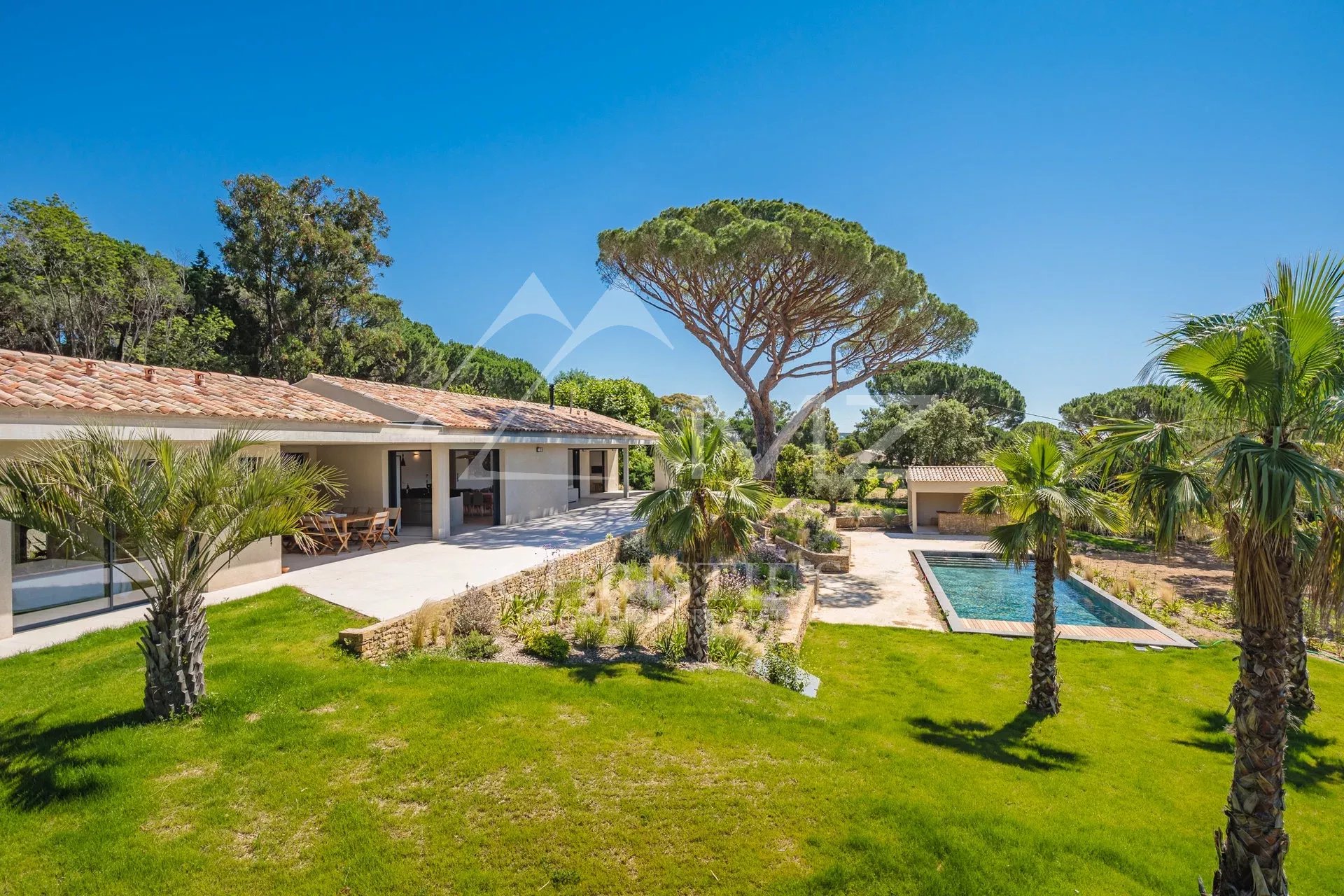 Ramatuelle - New contemporary villa