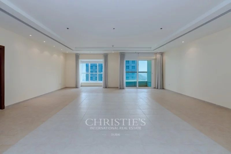 High-Floor|Partial Sea Views|Great Layout | Vacant