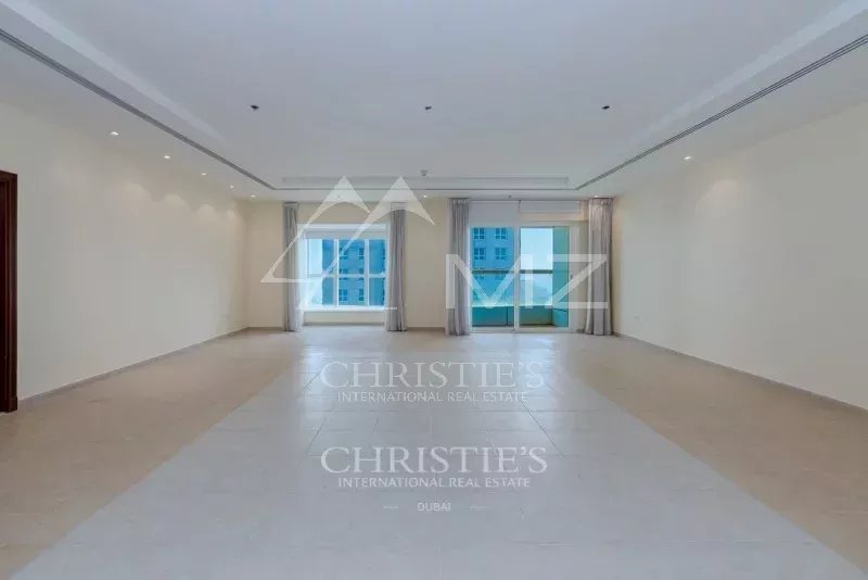 High-Floor|Partial Sea Views|Great Layout | Vacant