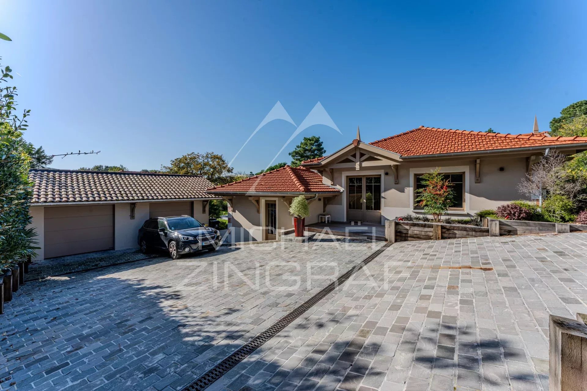 ARCACHON - Ville d'Hiver - Villa avec piscine