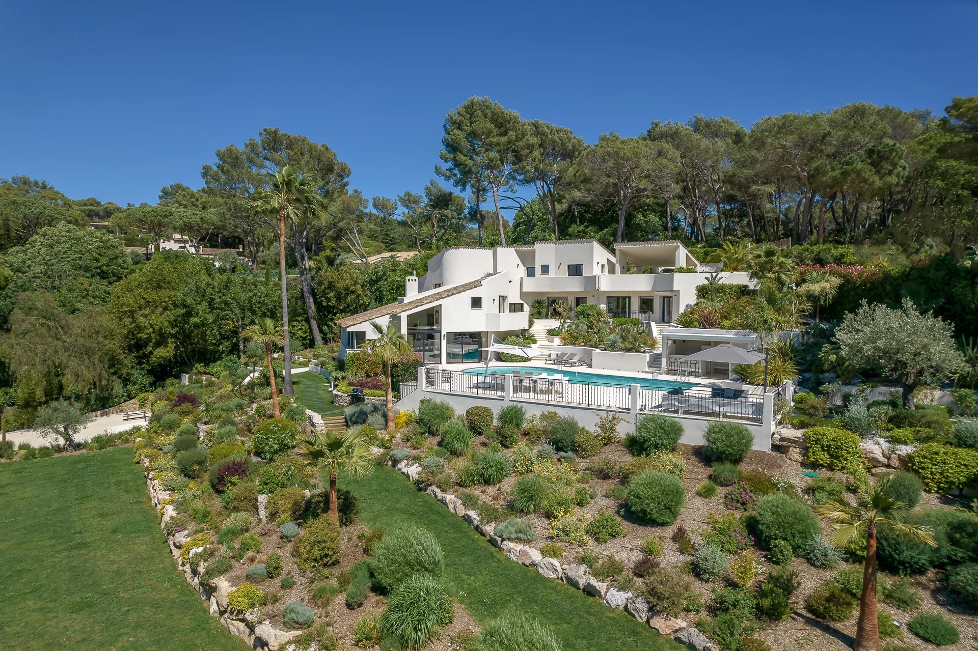 MOUGINS RESIDENTIEL  - VUE COLLINES ET VILLAGE