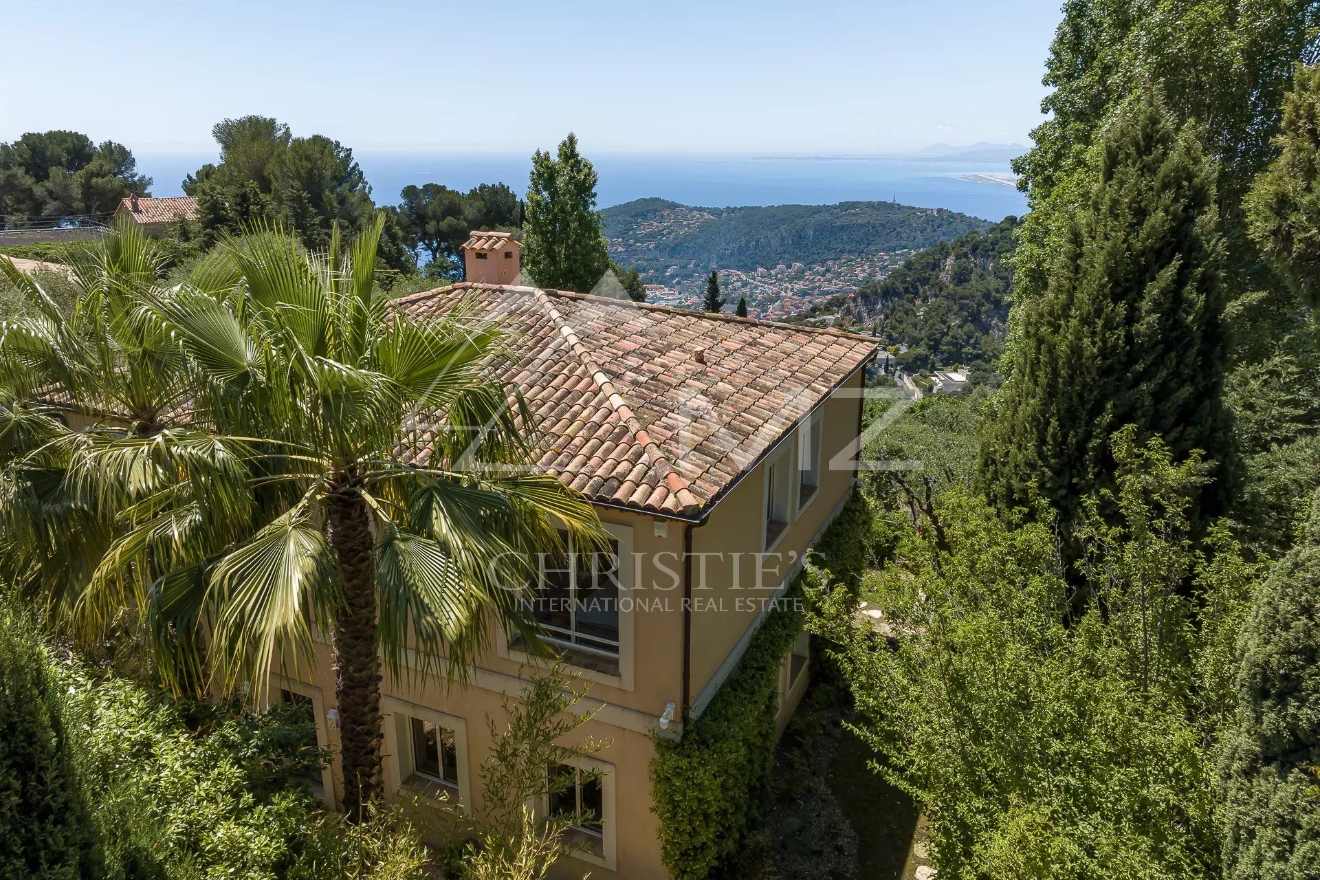 Villa contemporaine avec vue mer panoramique