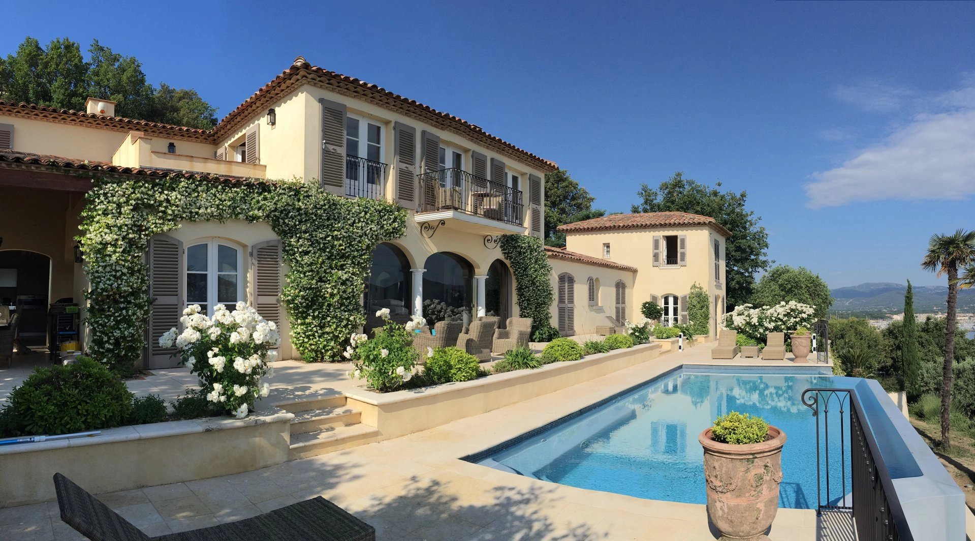 Proche Saint-Tropez - Splendide villa avec vue mer panoramique