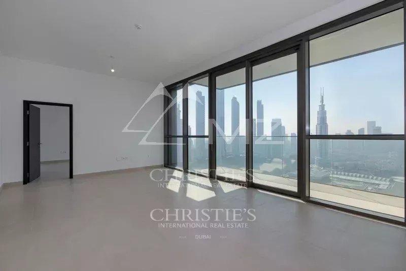 Breathtaking Views | Bright 3BR For Sale | Vacant