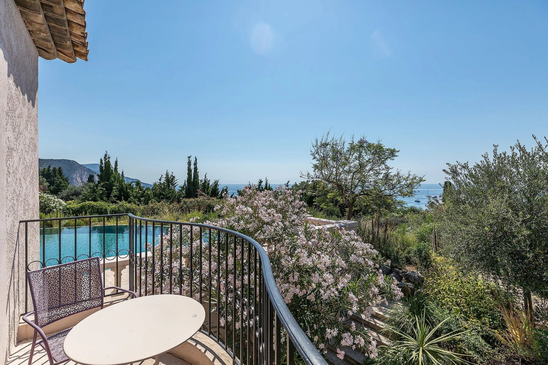 Villefranche-sur-Mer - Superb Provencal Villa