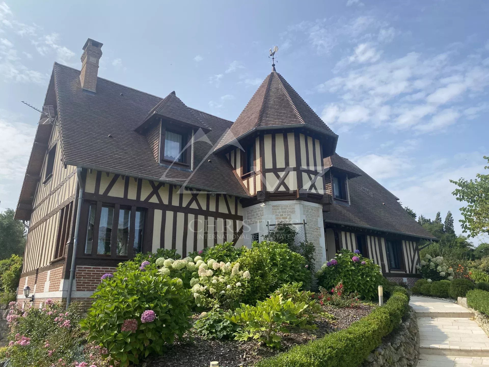 Maison normande avec piscine