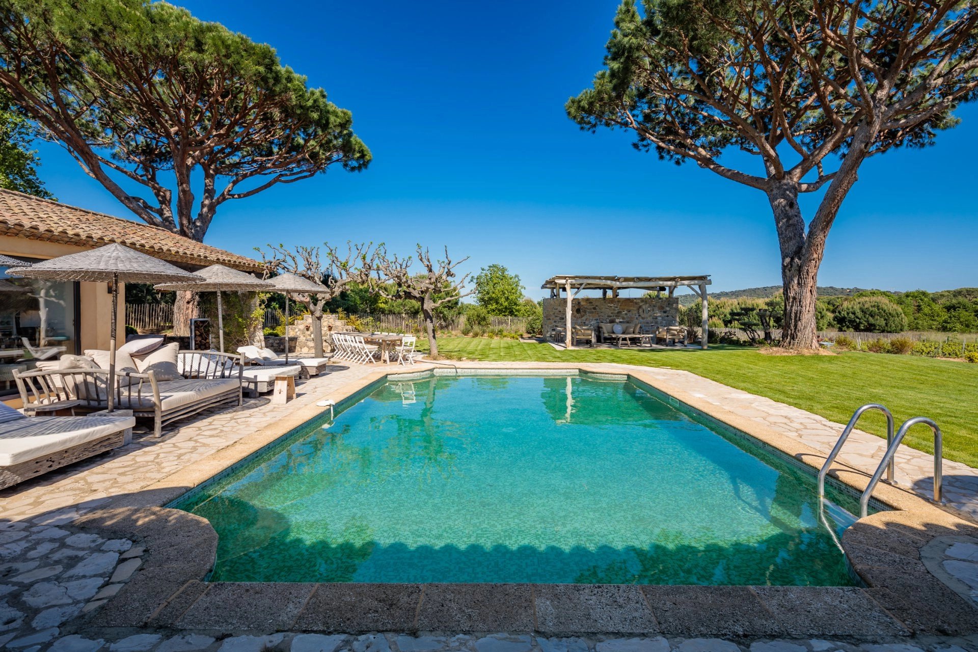 Proche Saint-Tropez - Charmante Bastide