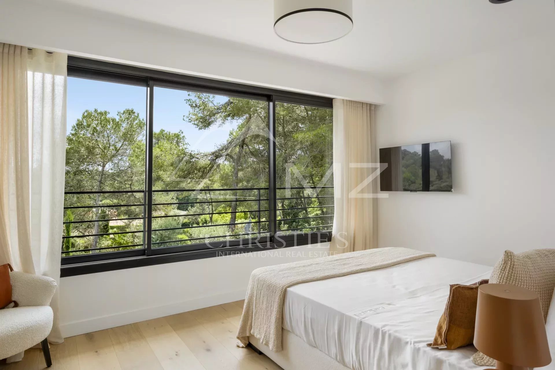 Proche Mougins et Valbonne - Villa contemporaine - 3 chambres