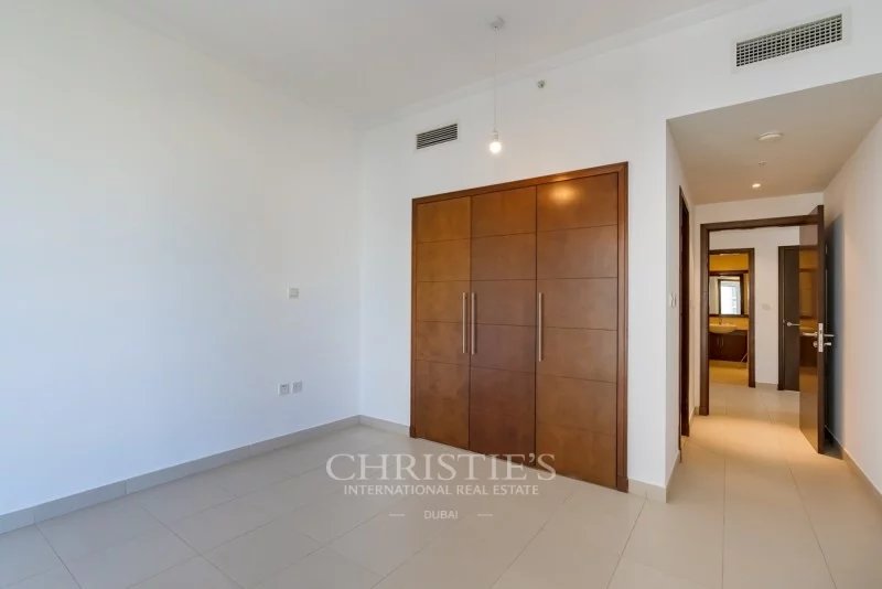 Full Burj Khalifa Views | Upgraded Kitchen | 2 bed