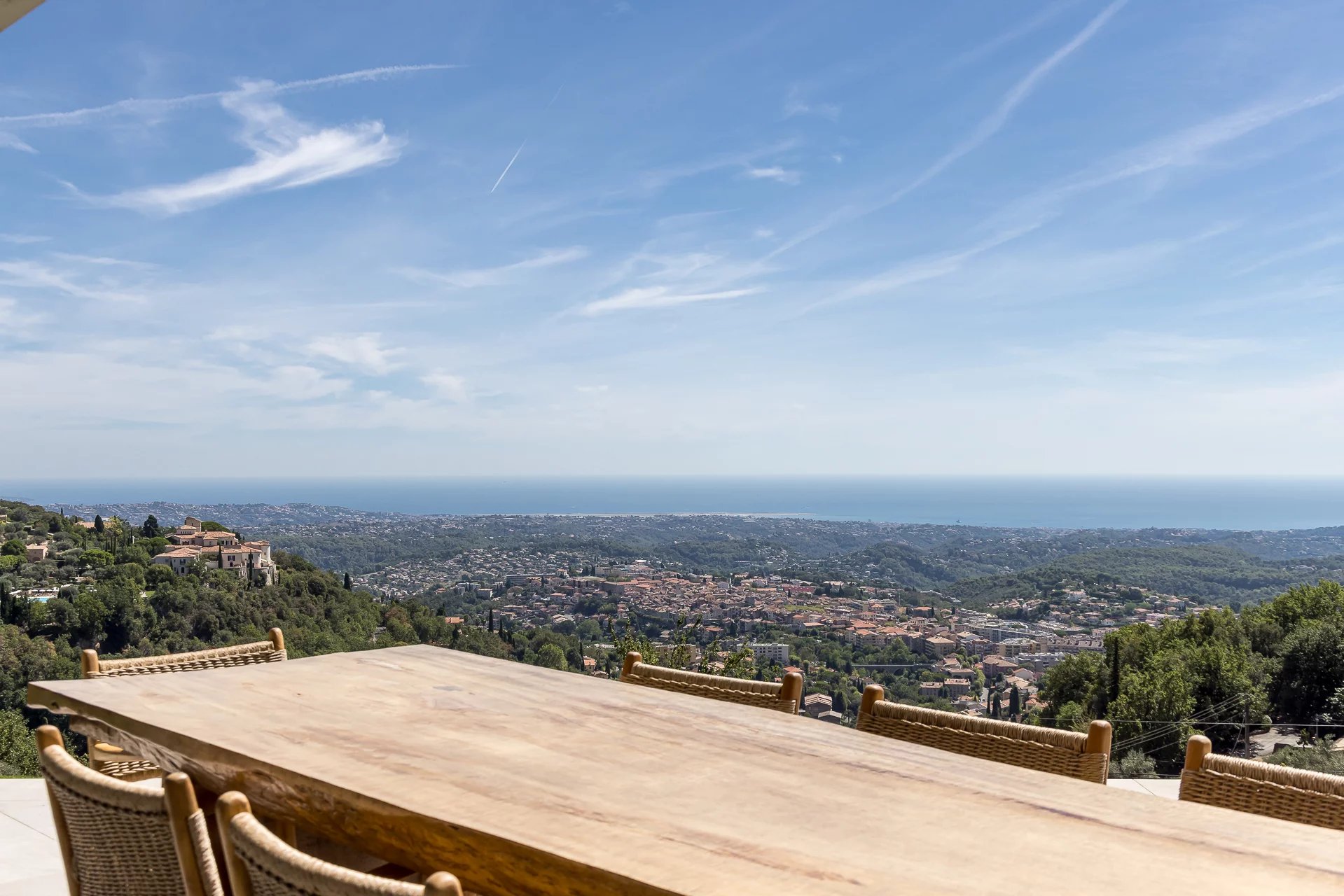 Proche Saint-Paul-de-Vence - Magnifique villa neuve contemporaine vue mer