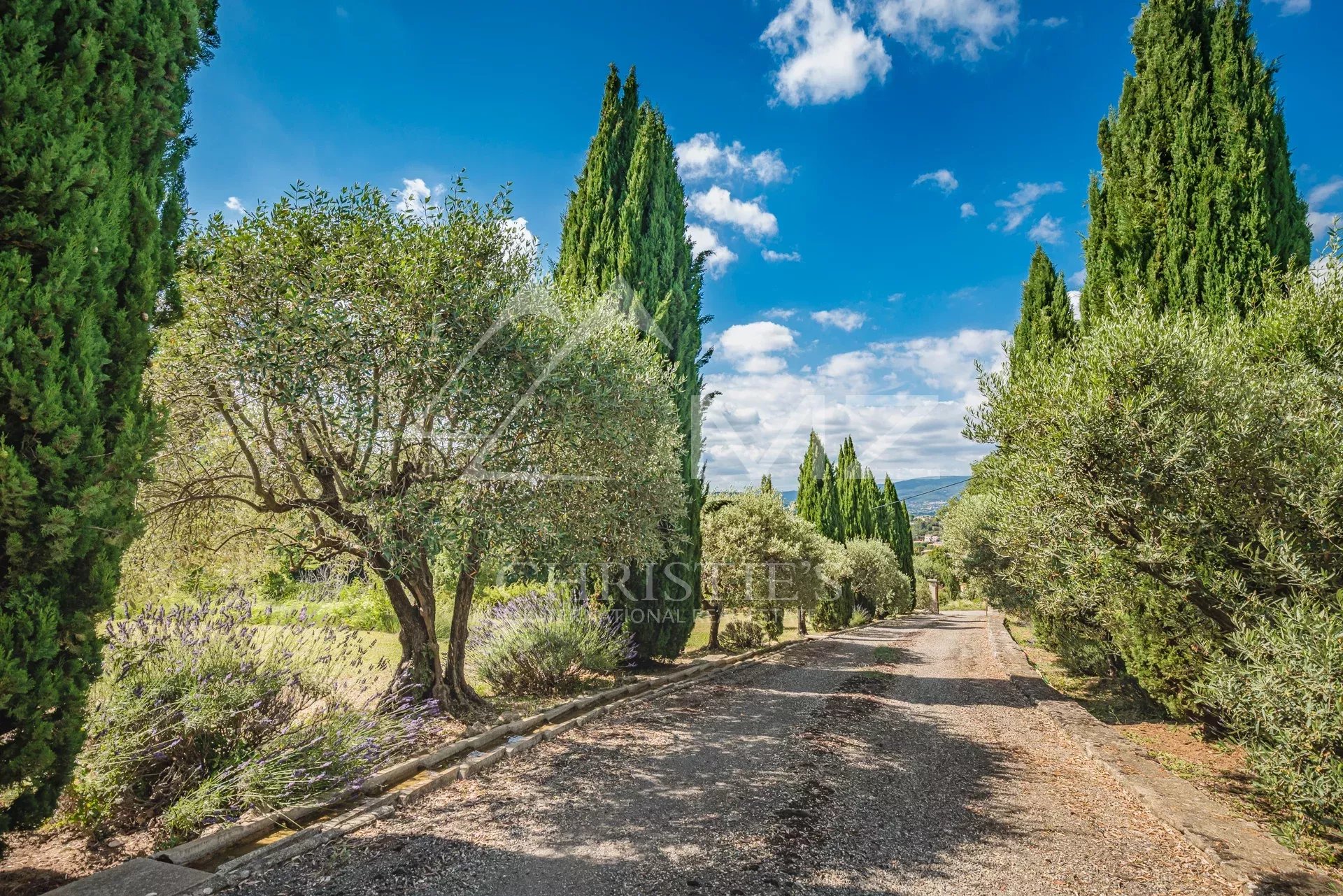 Belle propriété sur les hauteurs de la capitale du Luberon