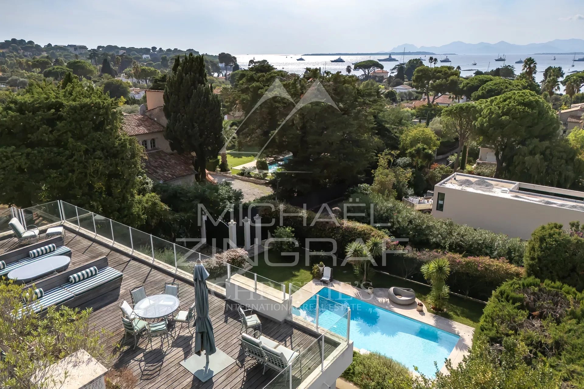 Villa Californienne versant ouest Cap d'Antibes