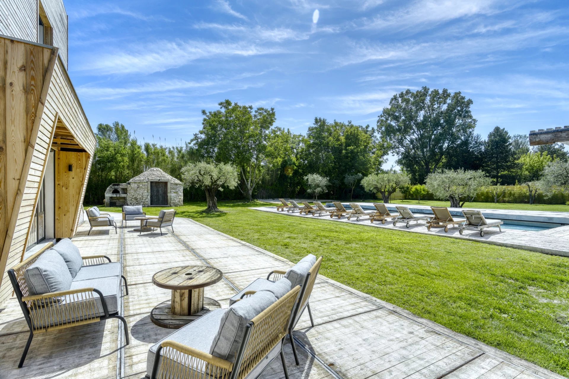 Proche l'Isle-sur-la-Sorgue - Magnifique maison contemporaine