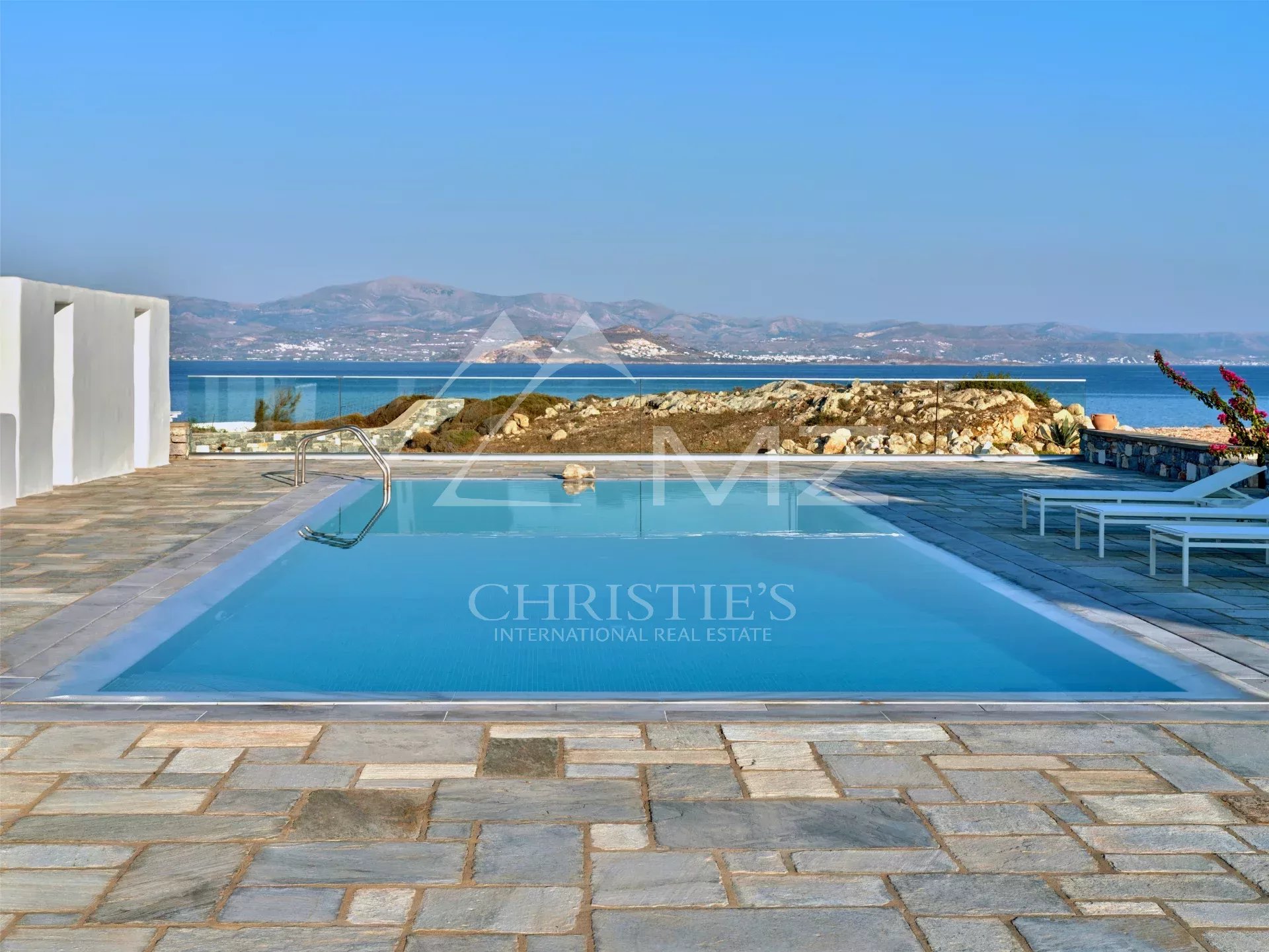 Magnifique villa bord de mer à Filizi avec vue panoramique