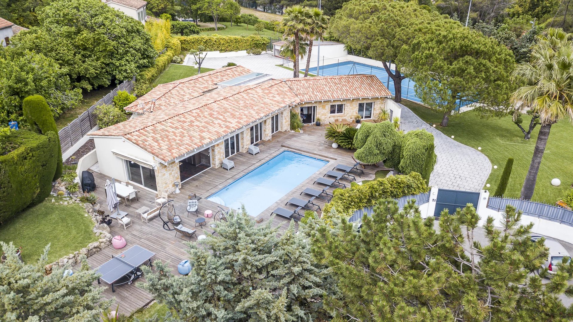 Villa de plain-pied proche Mougins Village