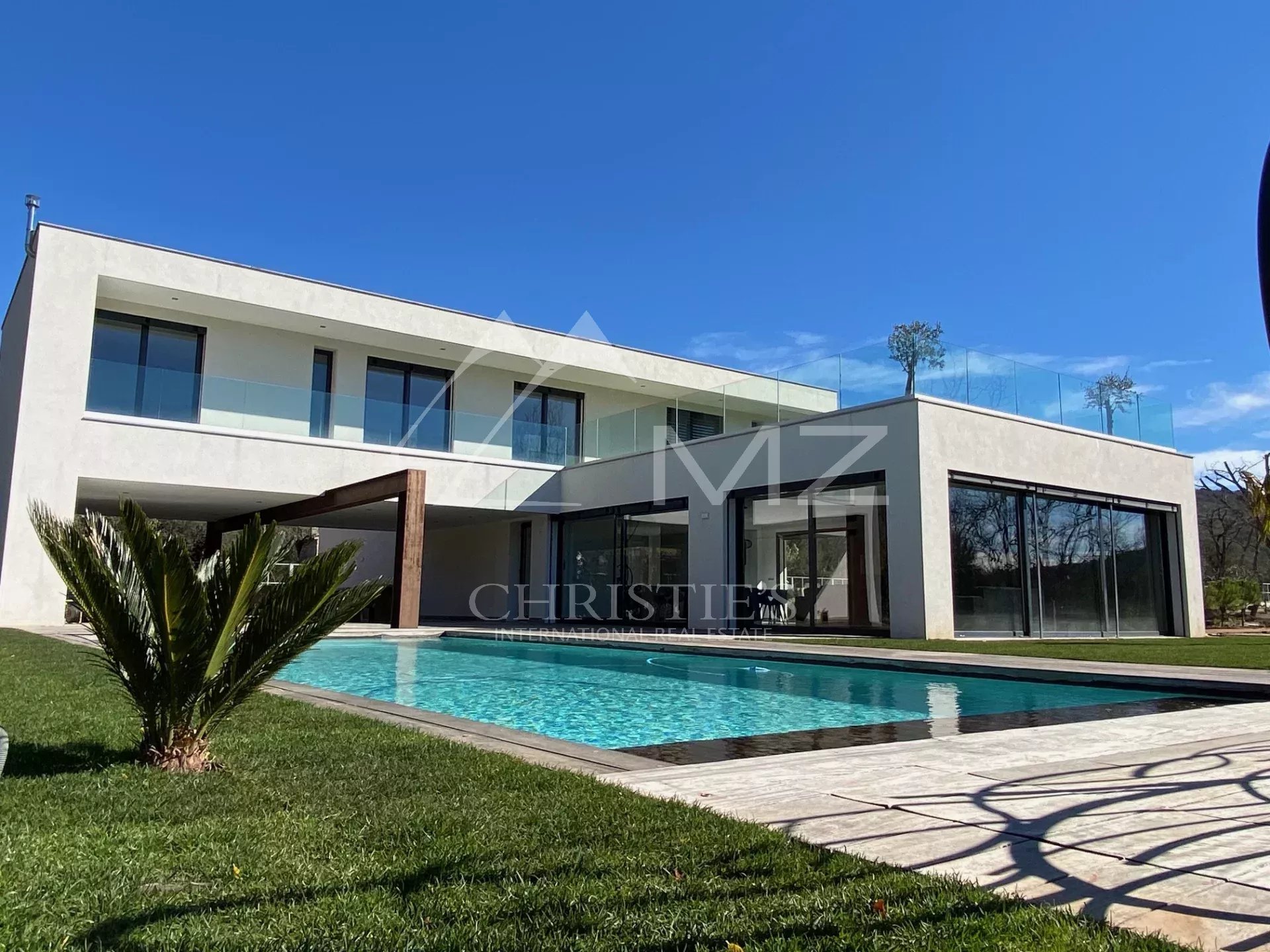 Contemporary 4 bedrooms Villa - Cannes countryside