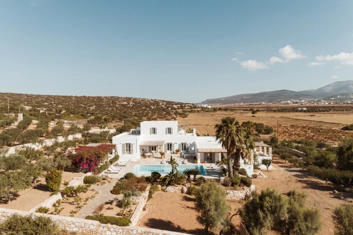 Amazing villa in Voutakos with view over Antiparos