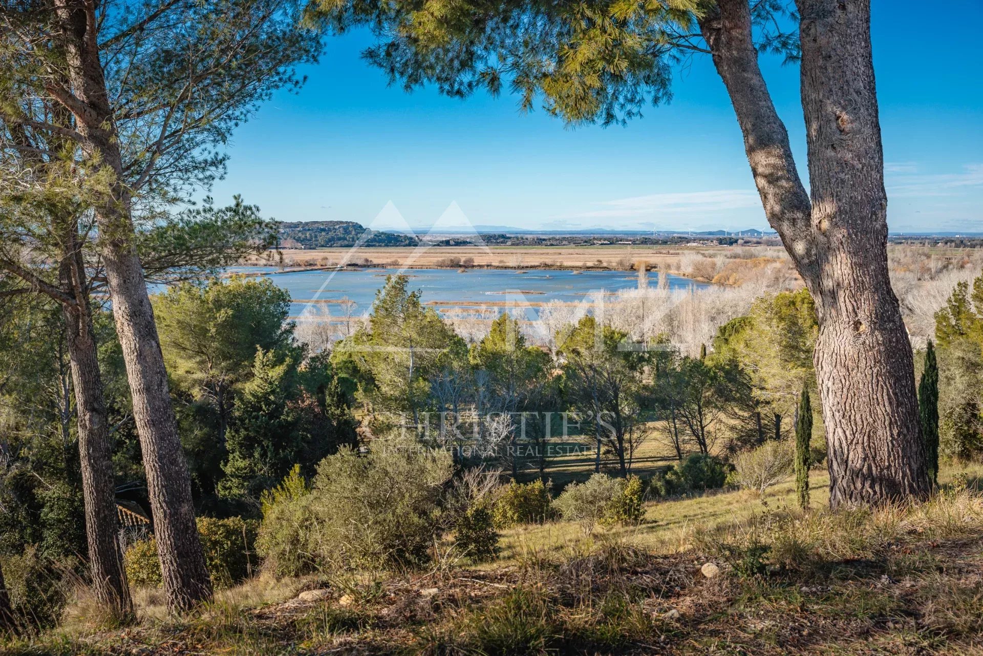 Maisons en pierre avec vue panoramique proche de Fontvieille