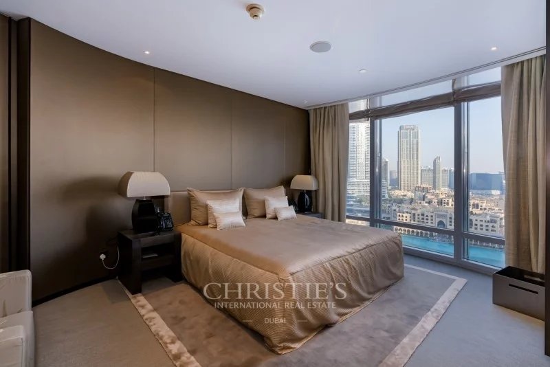 Armani-Designed Apartment with Dubai Fountain View