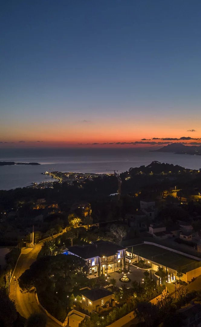 Super Cannes - Unique propriété florentine neuve