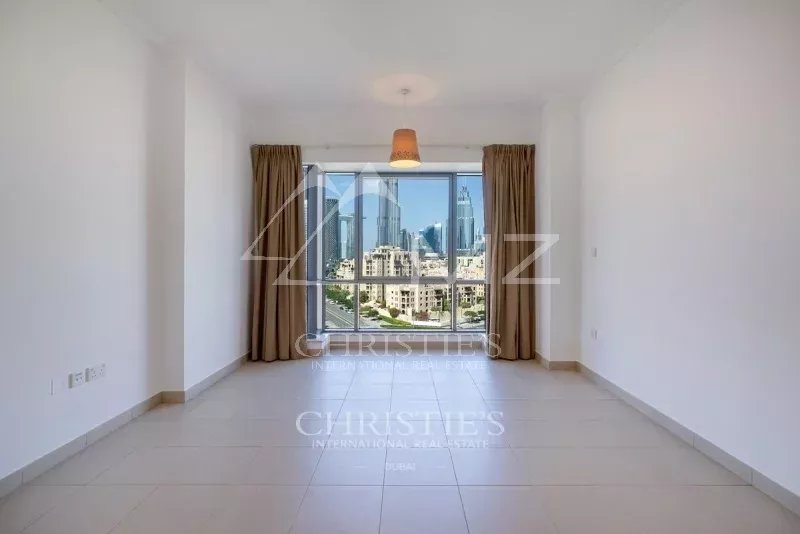 Full Burj Khalifa Views | Upgraded Kitchen | 2 bed