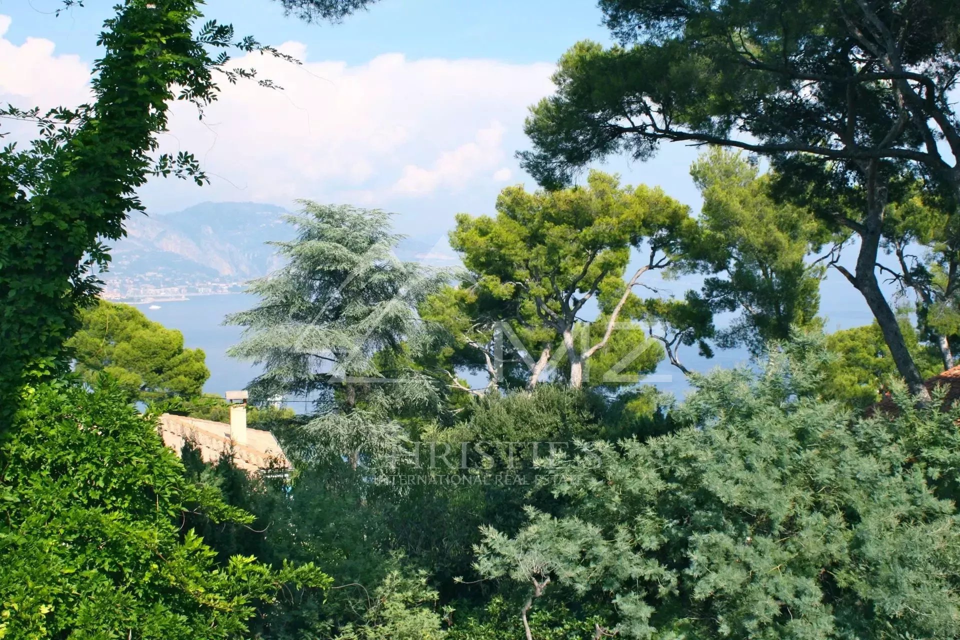 Villa moderne avec vue panoramique sur la mer à Cap Martin